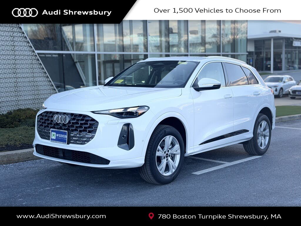 2025 Audi Q5 quattro Premium 40 TFSI