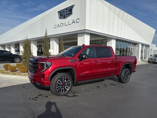 2025 GMC Sierra 1500 AT4 Crew Cab 4WD