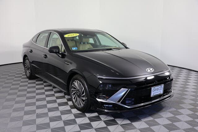 2025 Hyundai Sonata Hybrid Limited FWD