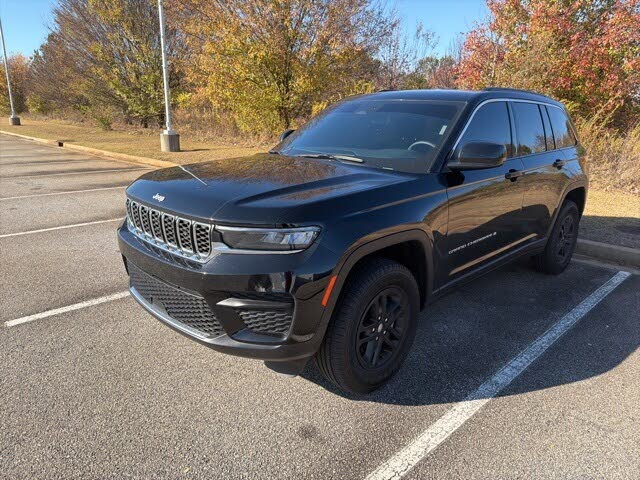 2025 Jeep Grand Cherokee Laredo RWD