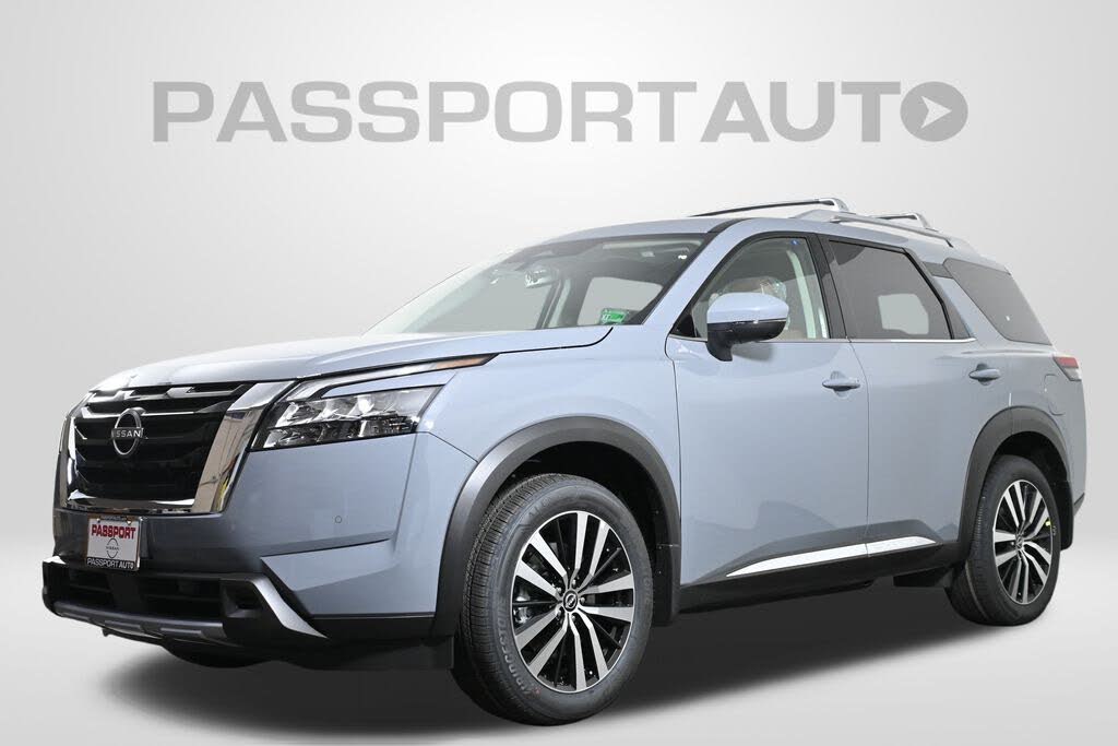 2025 Nissan Pathfinder Platinum 4WD
