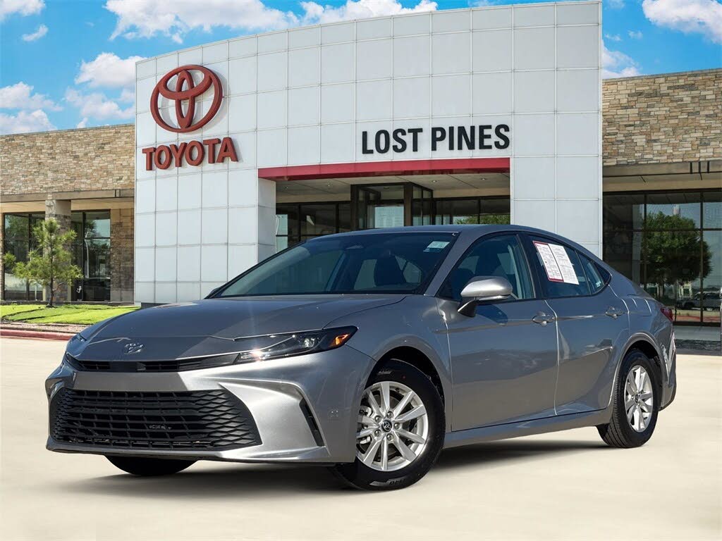 2025 Toyota Camry LE FWD