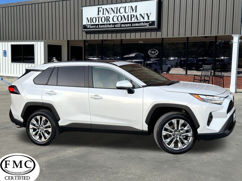 2025 Toyota RAV4 XLE Premium FWD