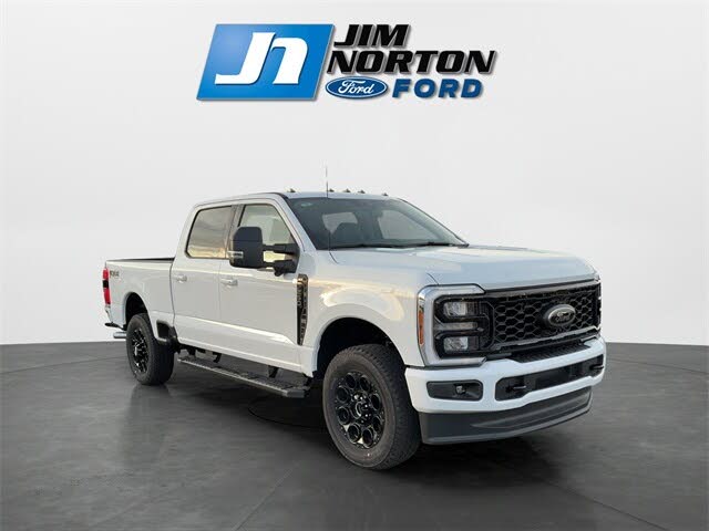 2026 Ford F-250 Super Duty XLT Crew Cab 4WD