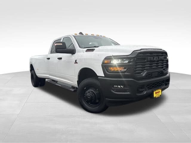 2026 RAM 3500 Tradesman Crew Cab LB DRW 4WD