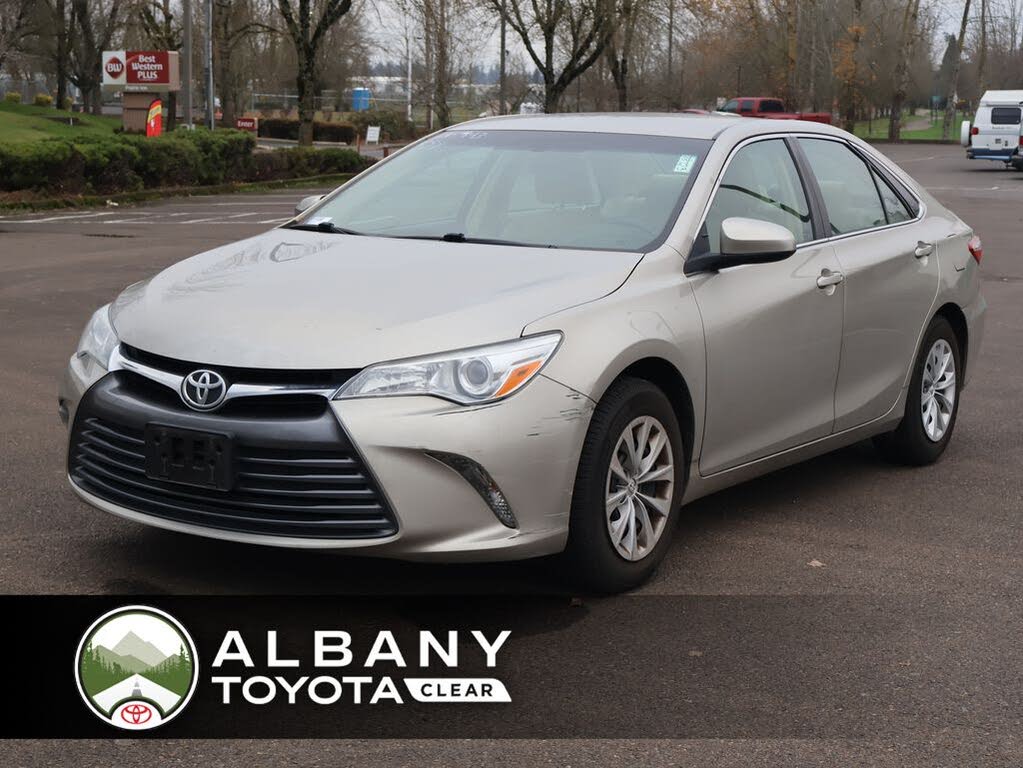 2016 Toyota Camry LE