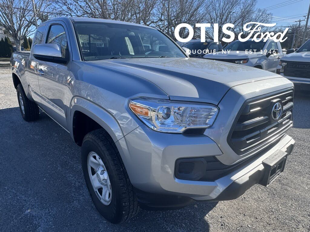 2017 Toyota Tacoma SR I4 Access Cab RWD