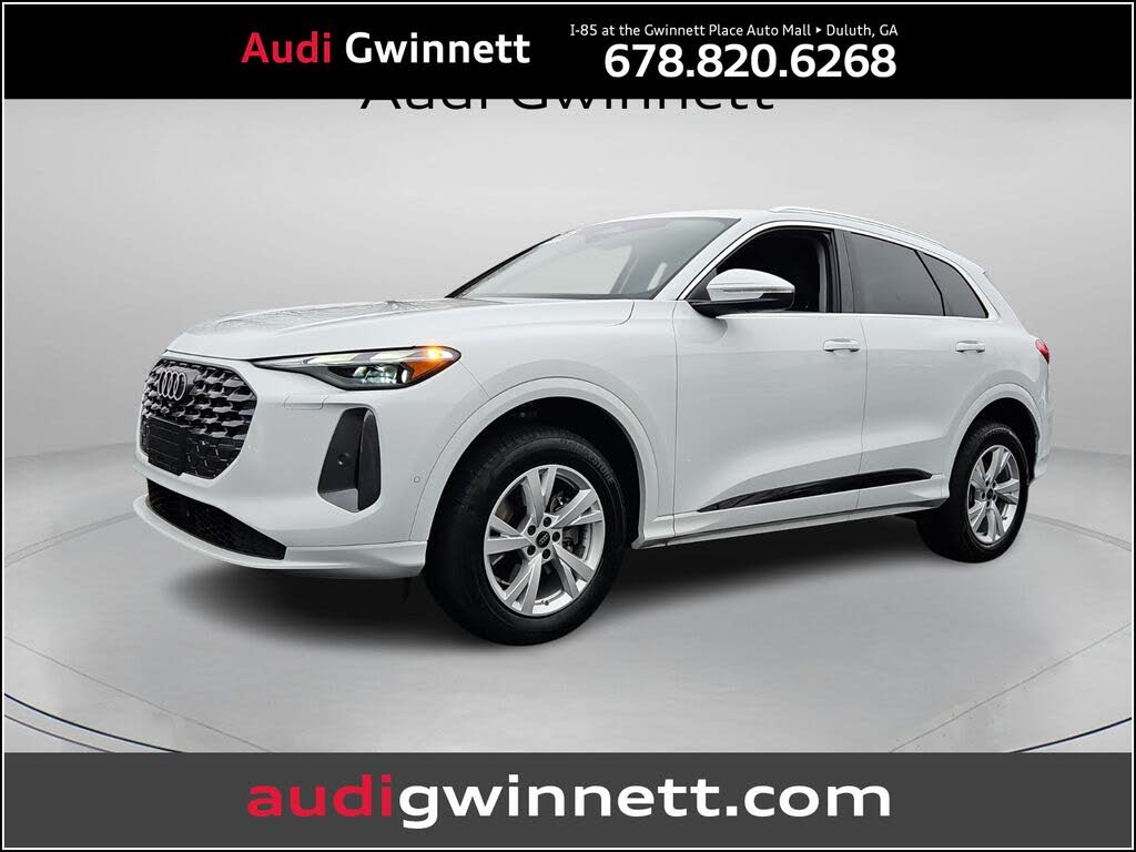 2025 Audi Q5 quattro Premium 40 TFSI