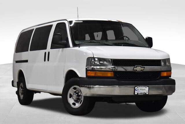 2012 Chevrolet Express Passenger 3500 1LT RWD