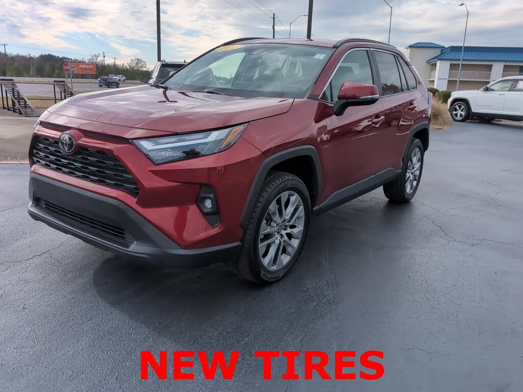 2022 Toyota RAV4 XLE Premium FWD