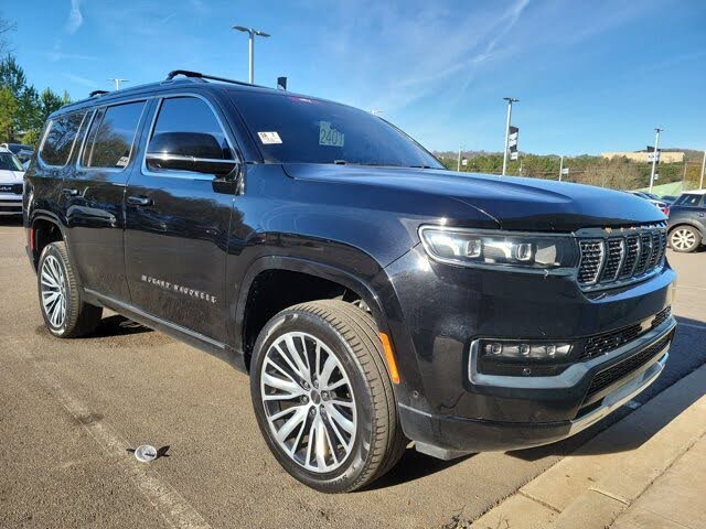 2023 Jeep Grand Wagoneer Series III 4WD