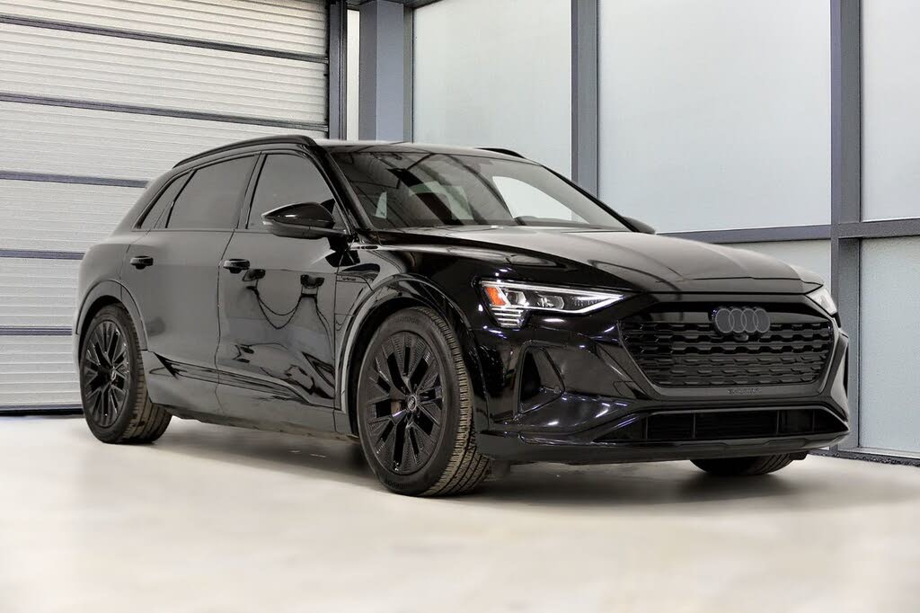 Audi Q8 e-tron quattro AWD 2024