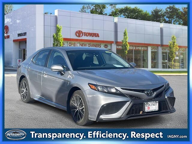 2024 Toyota Camry SE AWD