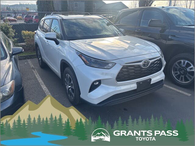 2024 Toyota Highlander XLE AWD