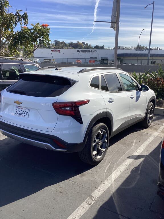 2025 Chevrolet Trax LT FWD