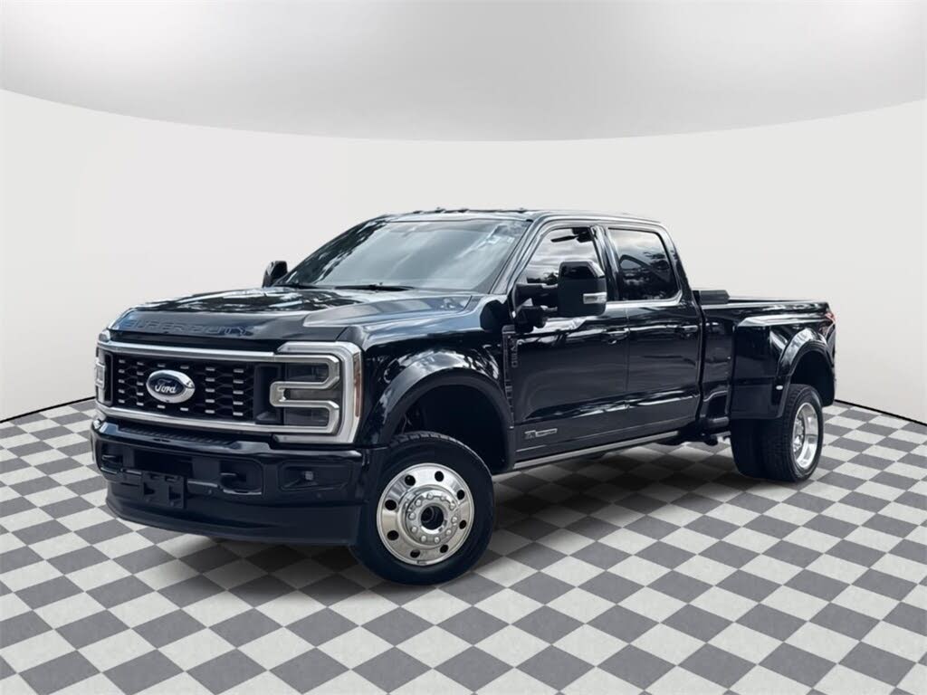 2025 Ford F-450 Super Duty Platinum Crew Cab LB DRW 4WD
