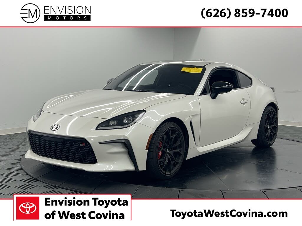 2025 Toyota GR86 Premium RWD