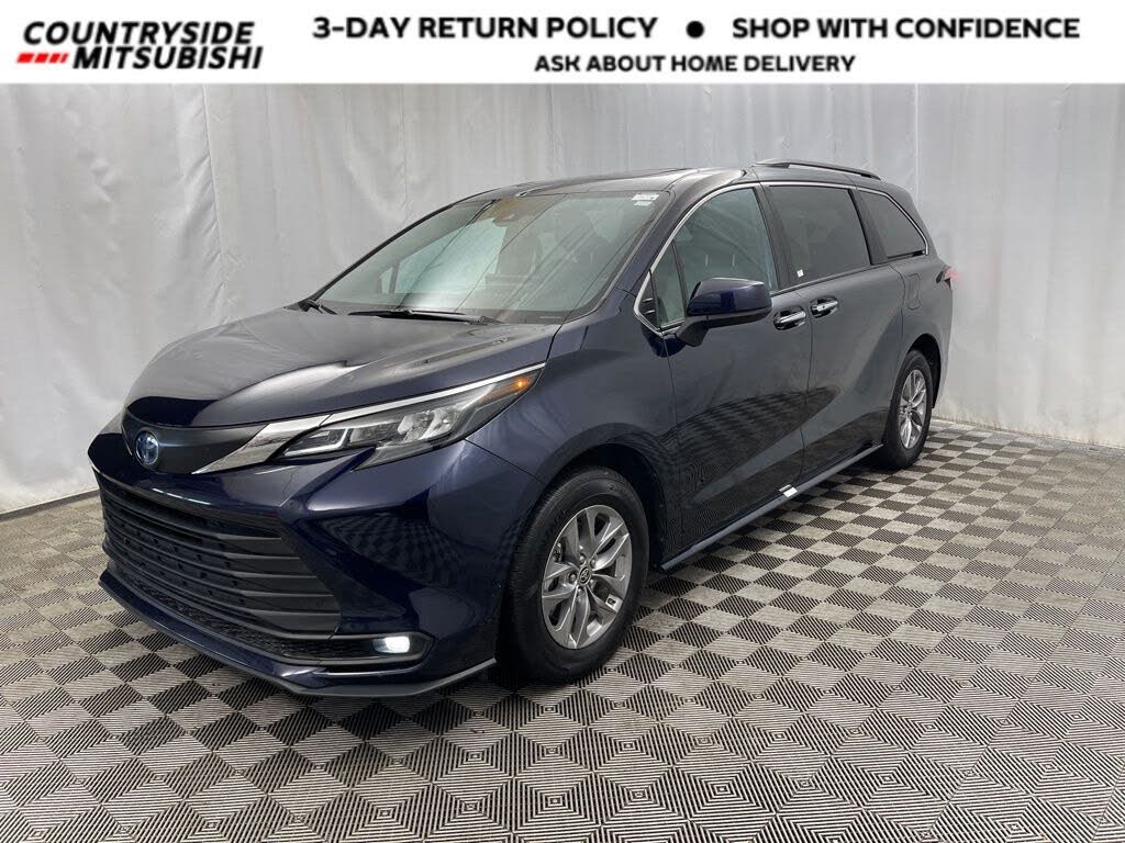 2025 Toyota Sienna XLE 7-Passenger FWD