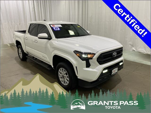 2025 Toyota Tacoma SR5 Double Cab 4WD