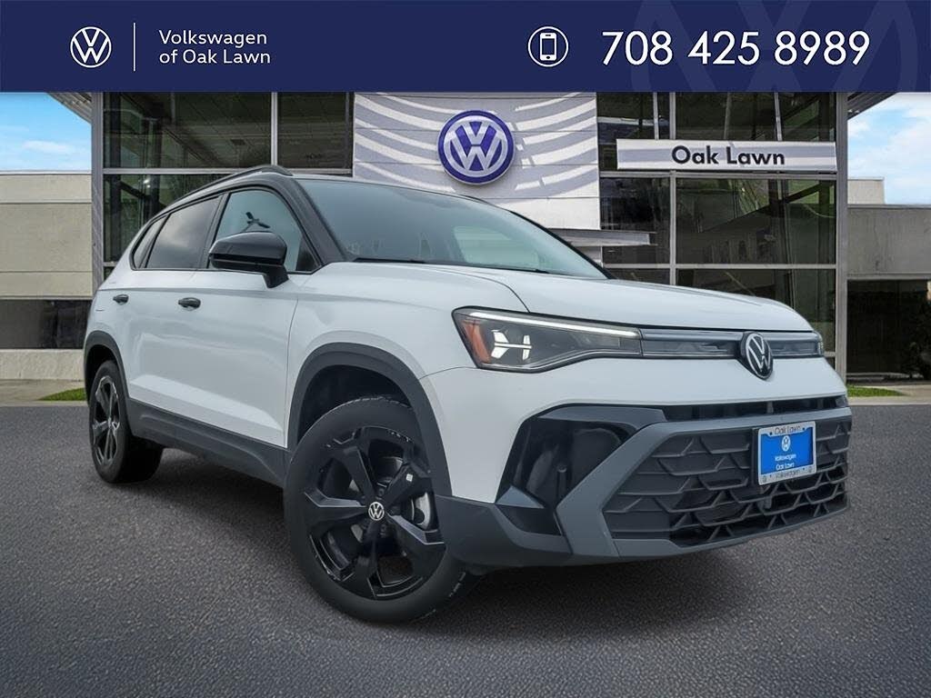 2025 Volkswagen Taos SE Black 4Motion