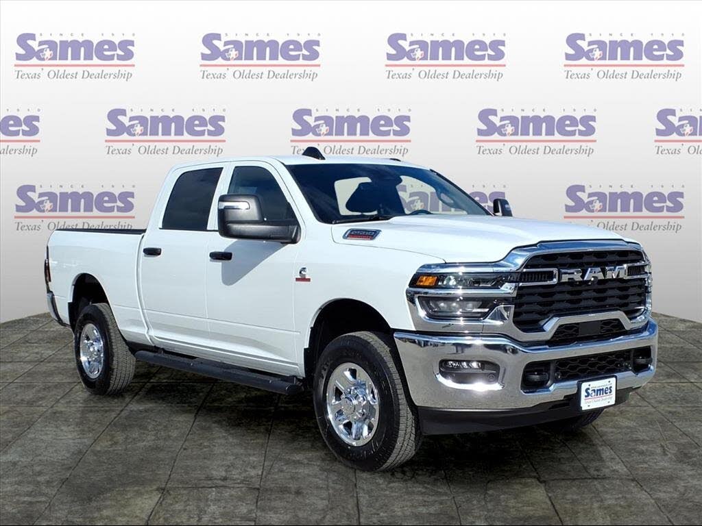 2026 RAM 2500 Tradesman Crew Cab 4WD