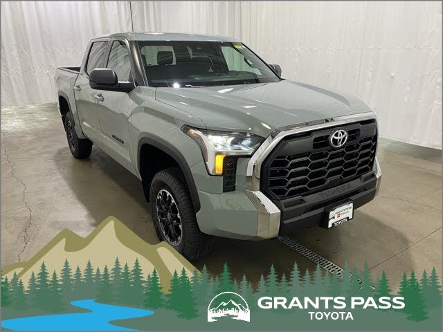 2026 Toyota Tundra SR5 CrewMax Cab 4WD