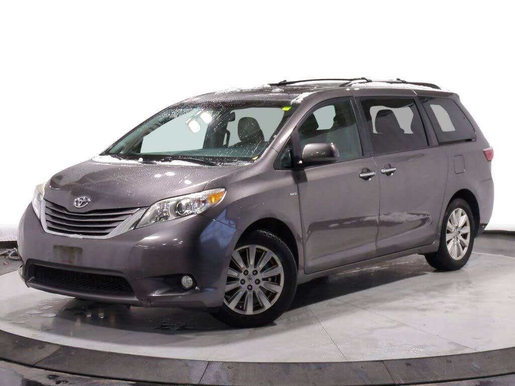 2017 Toyota Sienna XLE 7-Passenger AWD