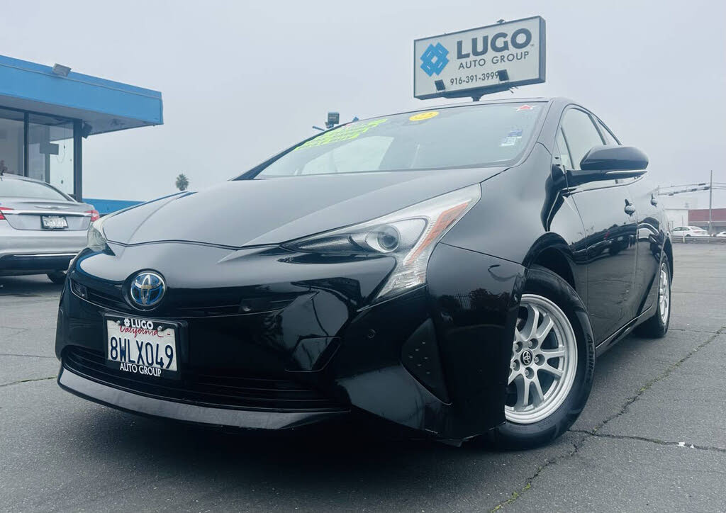 2018 Toyota Prius Two FWD