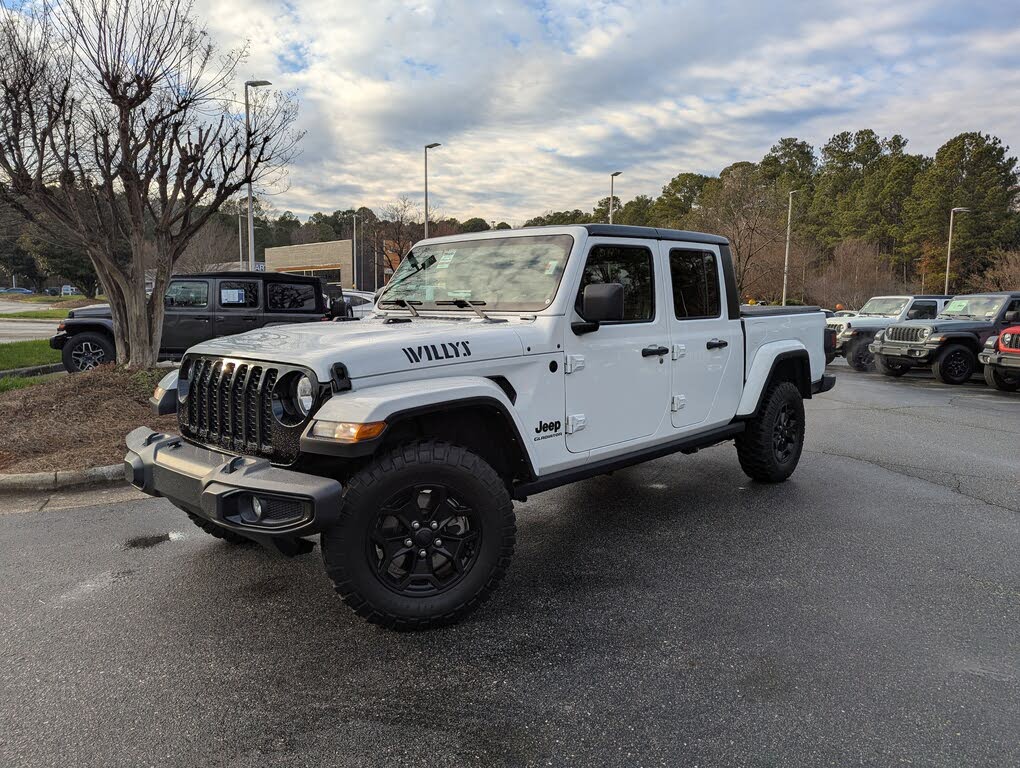 2021 Jeep Gladiator Willys Crew Cab 4WD