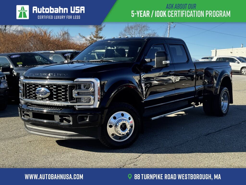 2023 Ford F-450 Super Duty Lariat Crew Cab LB DRW 4WD
