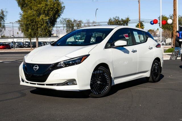 2023 Nissan LEAF SV Plus FWD