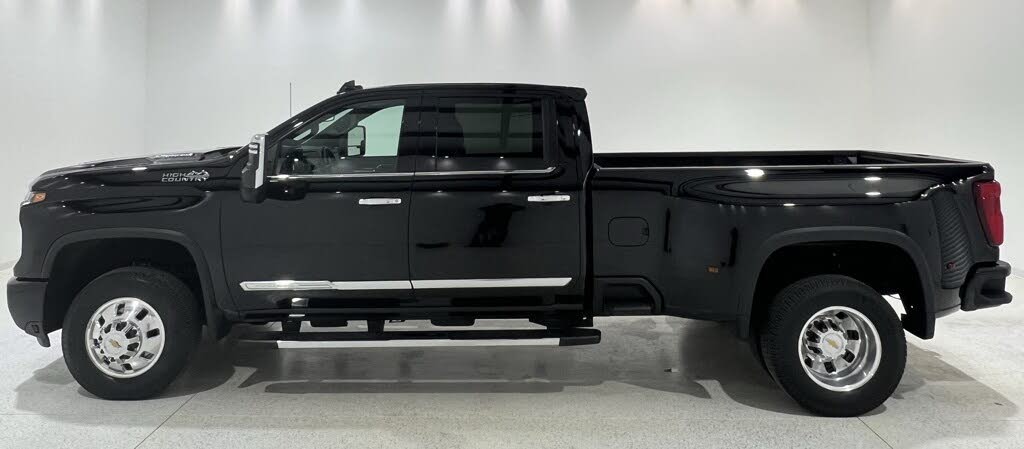 2024 Chevrolet Silverado 3500HD High Country Crew Cab 4WD