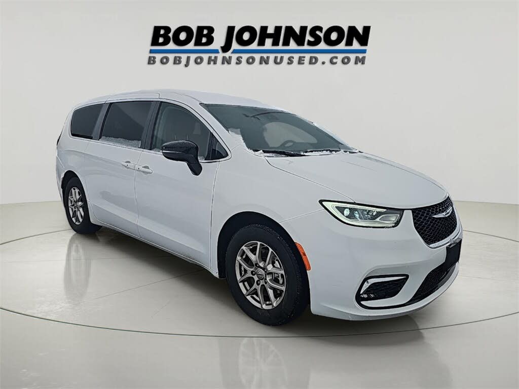 2024 Chrysler Pacifica Touring L FWD