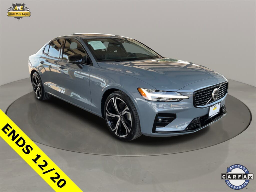 2024 Volvo S60 B5 Plus Dark Theme FWD