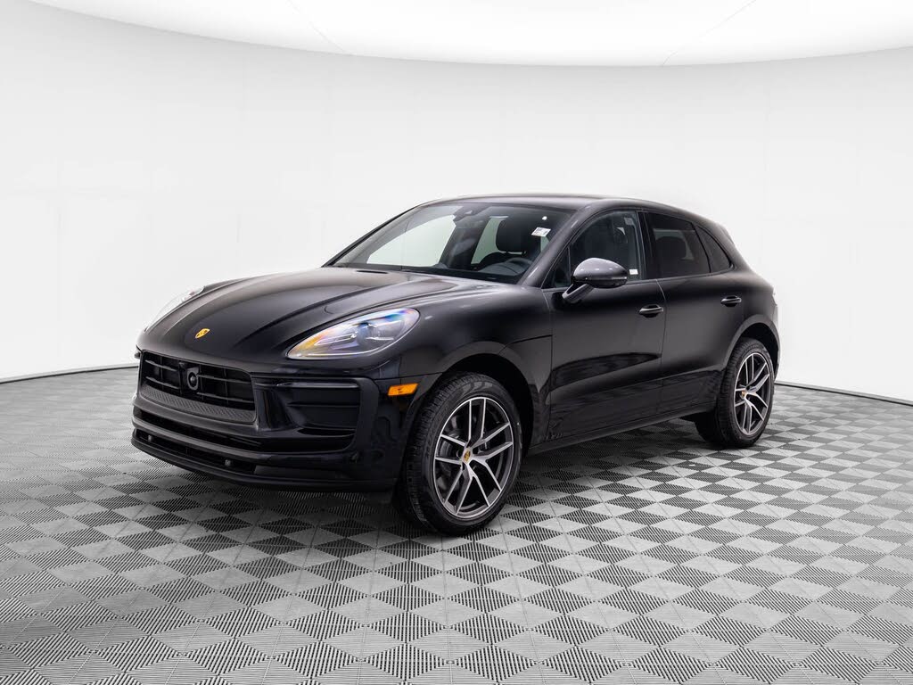 2025 Porsche Macan AWD