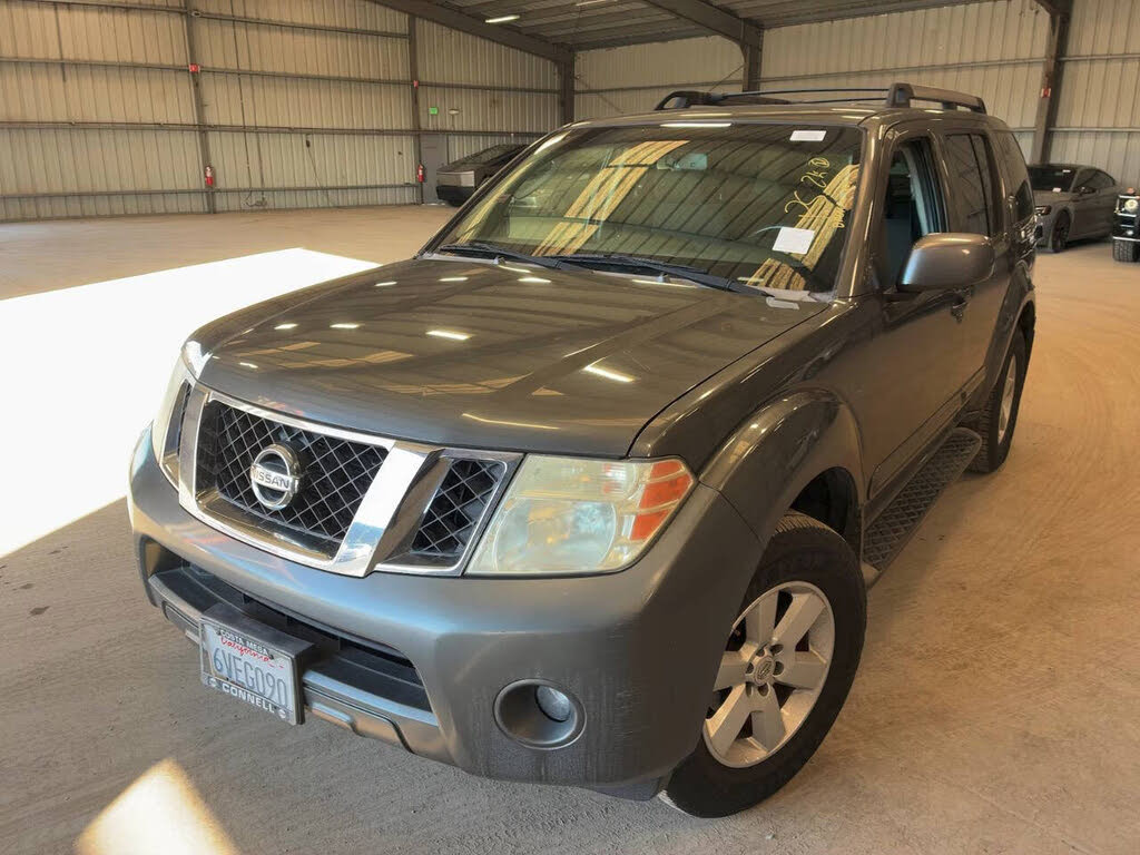 2008 Nissan Pathfinder SE