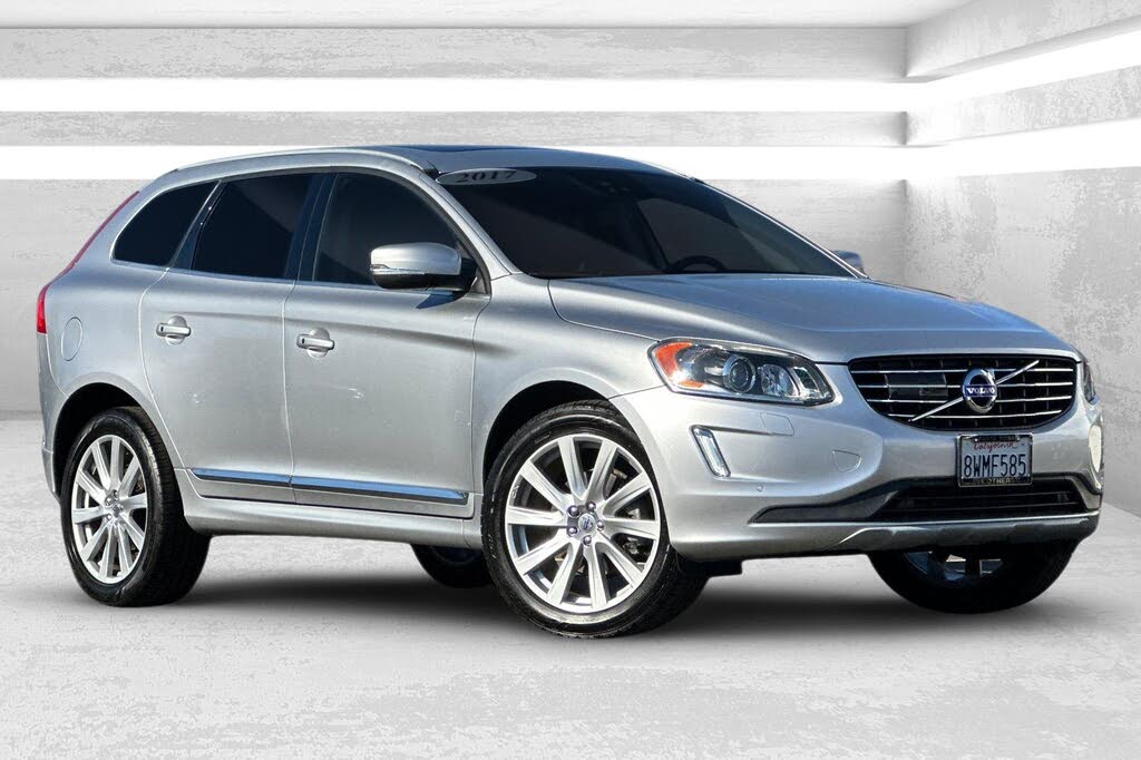 2017 Volvo XC60 T6 Inscription AWD