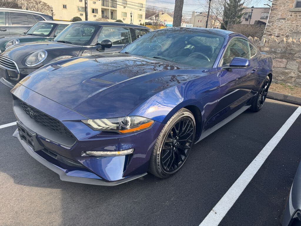 2020 Ford Mustang EcoBoost Coupe RWD