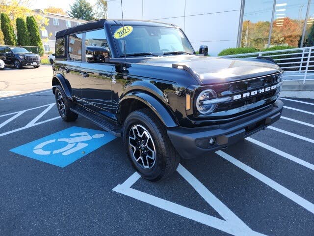 2023 Ford Bronco Outer Banks Advanced 4-Door 4WD