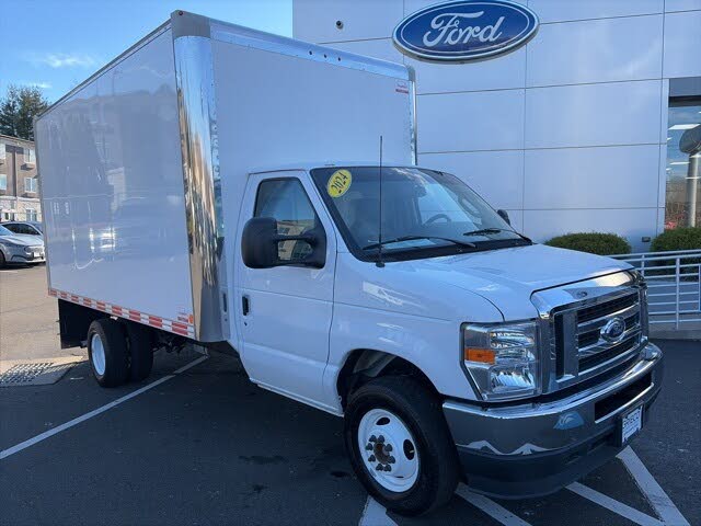 2024 Ford E-Series Chassis E-450 SD Cutaway 158 DRW RWD