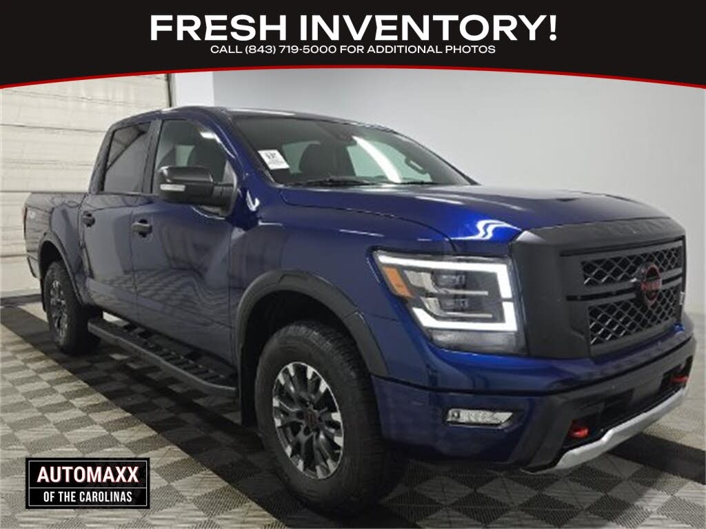 2024 Nissan Titan PRO-4X Crew Cab 4WD
