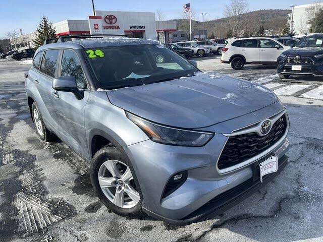 2024 Toyota Highlander LE AWD