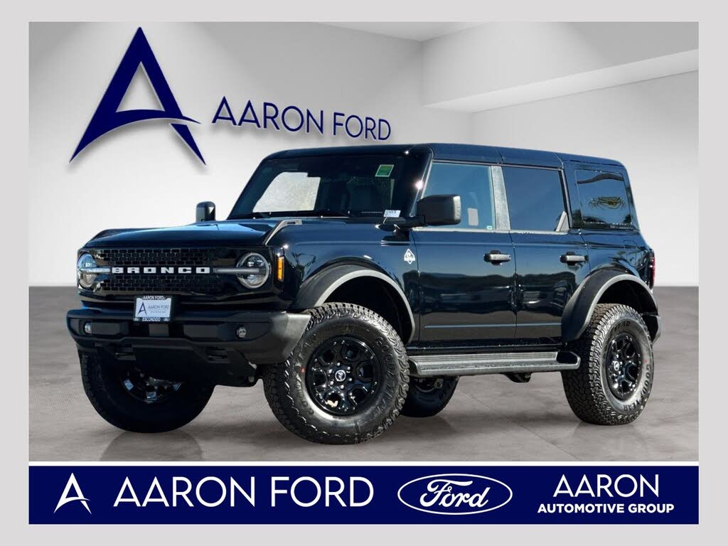 2025 Ford Bronco Outer Banks 4-Door 4WD