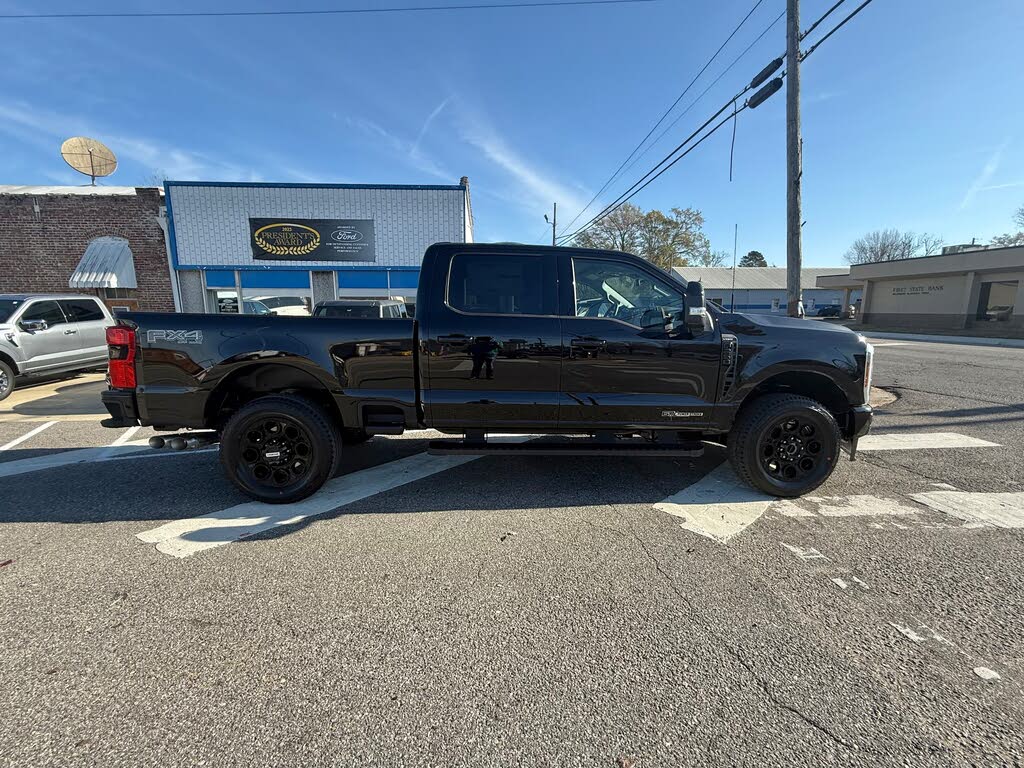 2026 Ford F-250 Super Duty Lariat Crew Cab 4WD