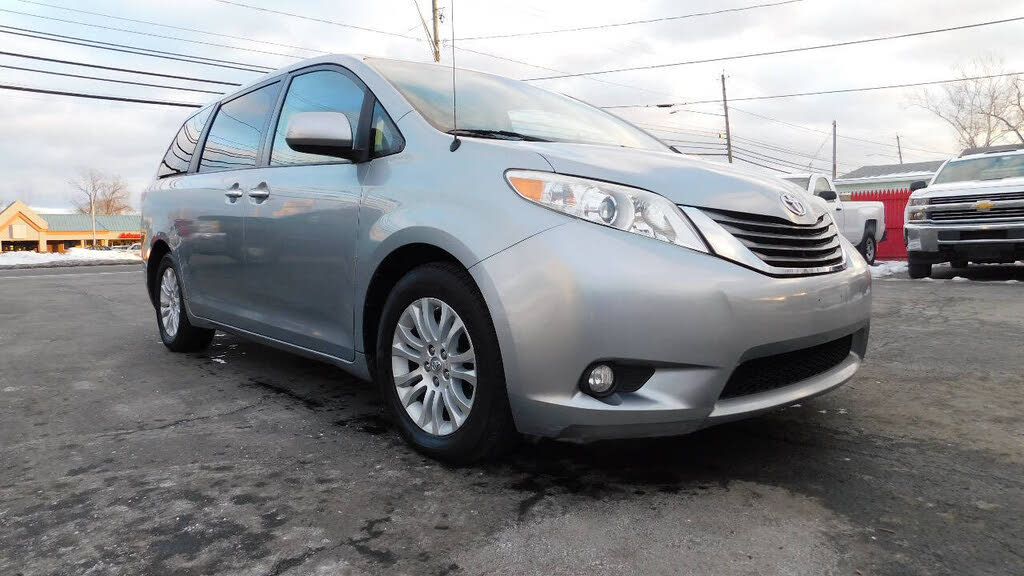 2012 Toyota Sienna XLE 7-Passenger