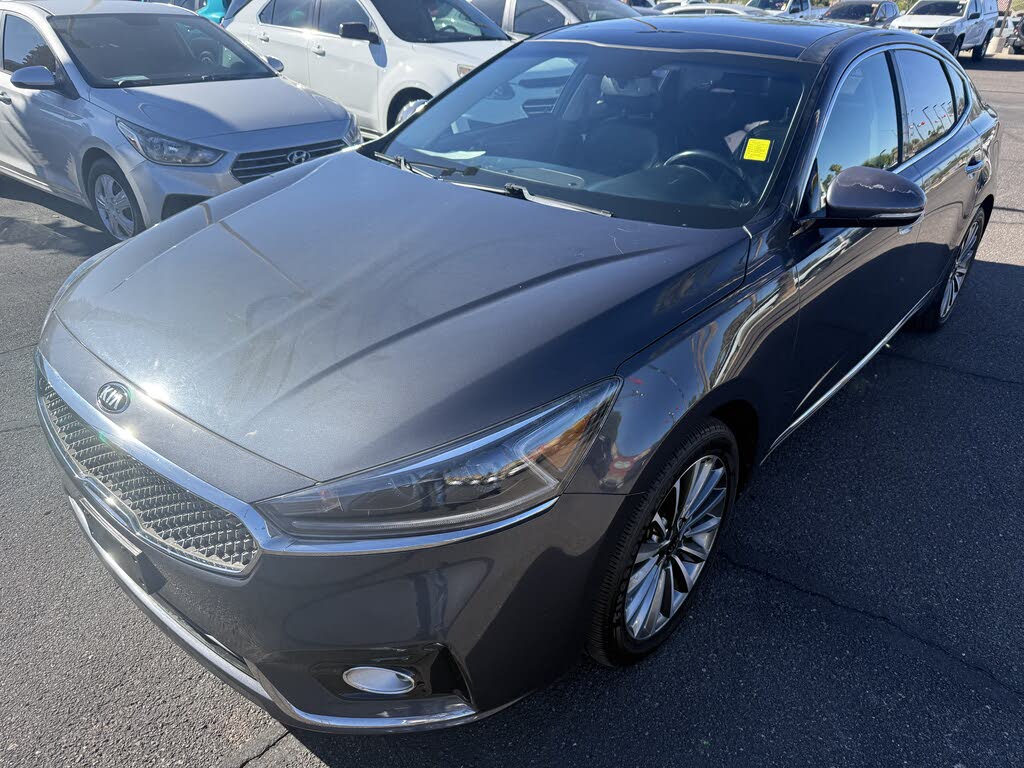 2017 Kia Cadenza Premium