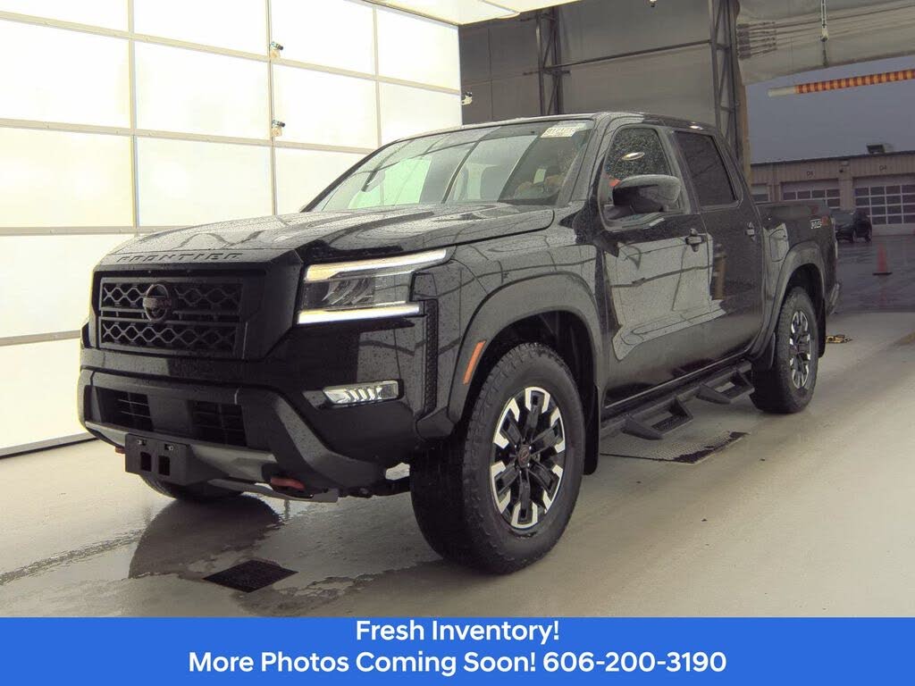 2023 Nissan Frontier PRO-4X Crew Cab 4WD