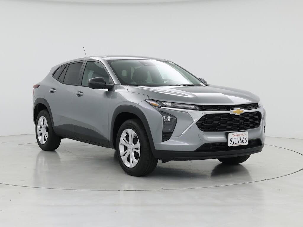 2025 Chevrolet Trax LS FWD