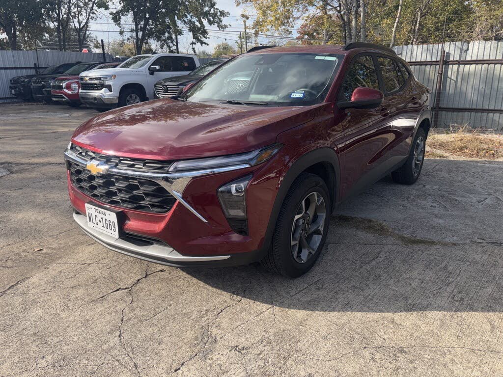 2025 Chevrolet Trax LT FWD