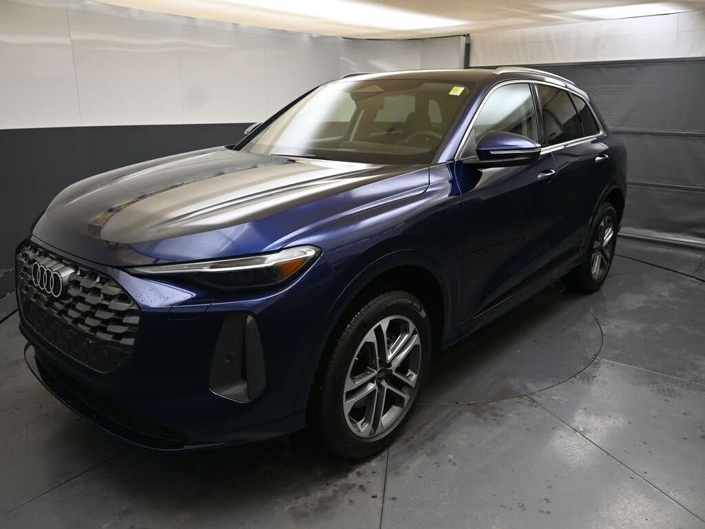 2025 Audi Q5 quattro Premium Plus 40 TFSI